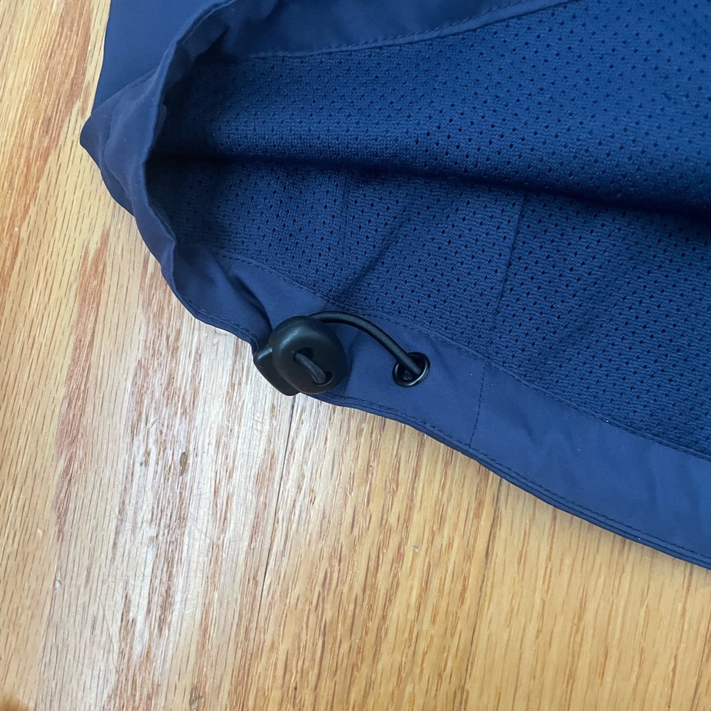 Washington Capitals Men's Lightweight Jacket - Picture 6 of 10